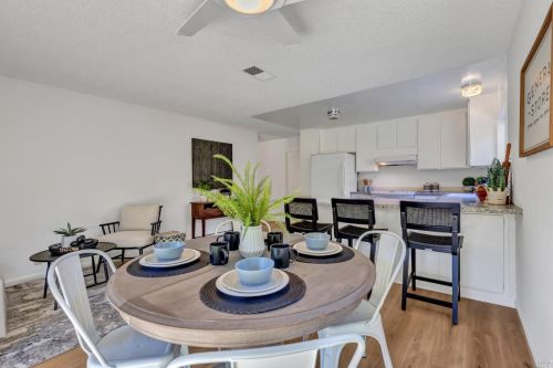 434 Brentwood Dr, Benicia CA  94510-1437 exterior