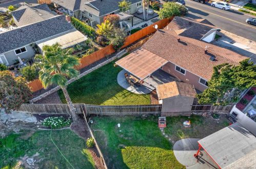 4471 Appleton St, San Diego CA 92117-1909 exterior