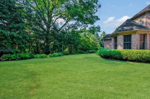 620 West Dr, Sewickley, PA 15143-1121