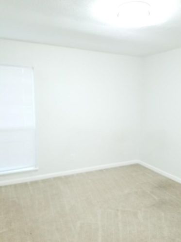 2816 Dickens Ln, Lewisville TX  75028-1536 exterior