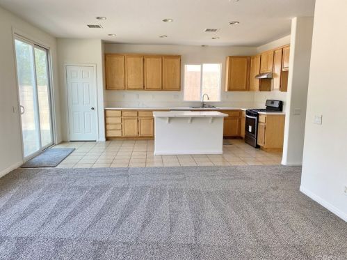 43737 Rucker St, Lancaster, CA 93535-6230