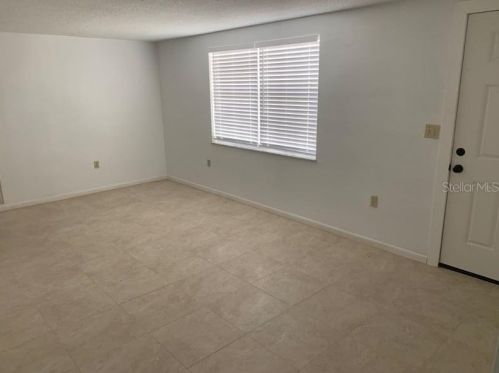 7240 Nova Scotia Dr, Port Richey, FL 34668-5733