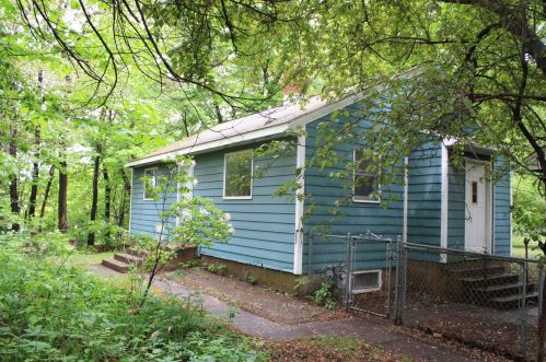 541 Dover St, Minneapolis, MN 55432-1611