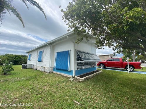 1015 Wren Cir, Sebastian, FL 32976-7510