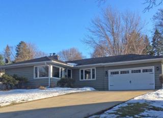 315 Westminster Dr, Waukesha, WI 53186-6690