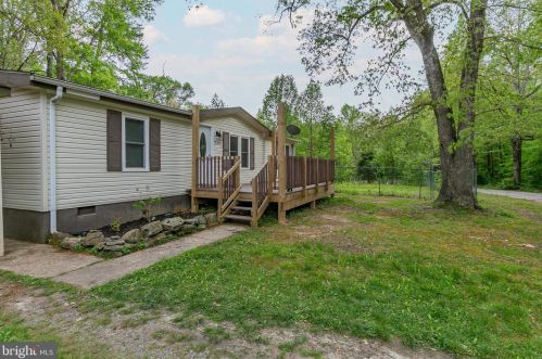 7301 Red Feather Ln, Spotsylvania VA  22551-2766 exterior