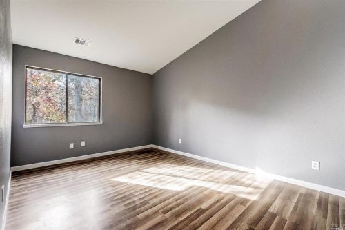 2527 Westberry Dr, Santa Rosa CA 95403-4136 exterior