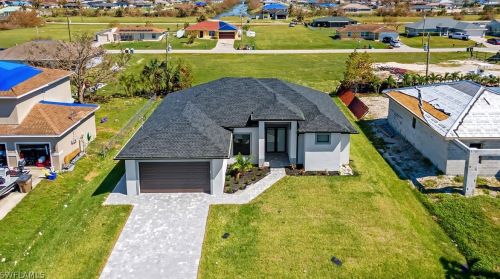 1129 4th Pl, Cape Coral, FL 33990-0028