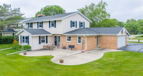 9400 Fairway Dr, Milwaukee, WI 53217-1321