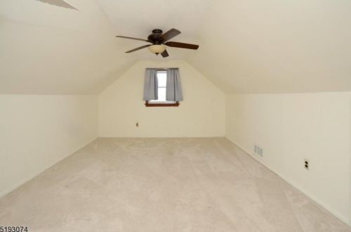 32 Winslow Pl, West Paterson NJ  07424-2924 exterior