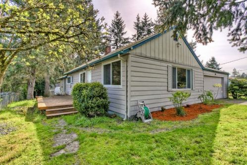 9716 Kenwood Dr, Lakewood WA  98498-1125 exterior