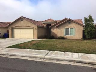 1541 Belmont Pl, Porterville, CA 93257-9550