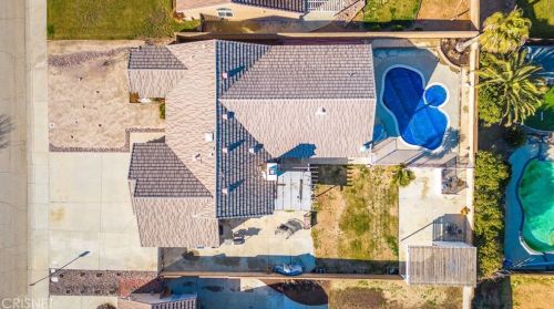 5813 Avenue, Lancaster CA  93535-7846 exterior