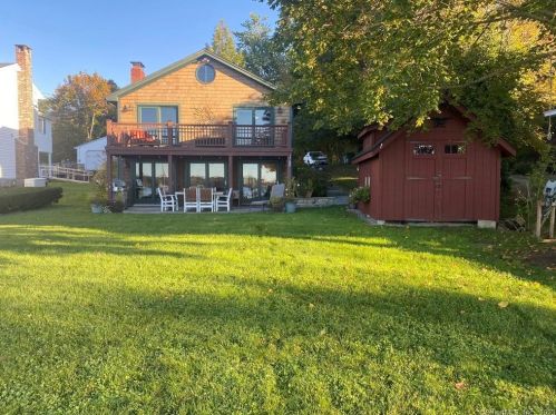 128 Lake Dr, East Hampton, CT 06424-1340