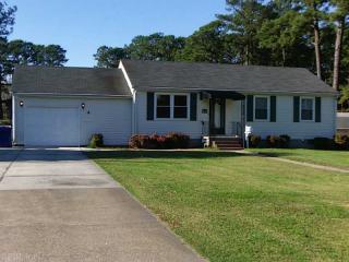 63 Loxley Rd, Portsmouth, VA 23702-1809