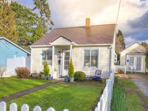 4406 68th Ave, Portland, OR 97218-3501