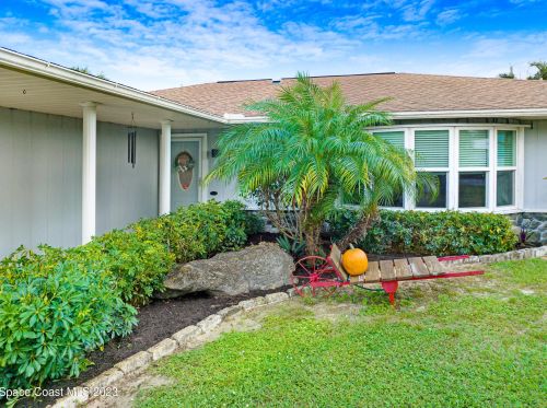 221 Degan Pl, Sebastian FL  32958-4509 exterior