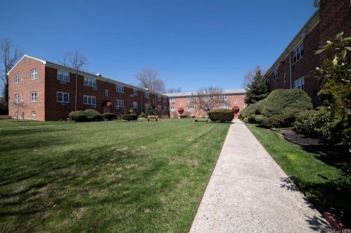183 Drake Ave, New Rochelle NY  10805-1760 exterior