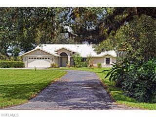 1232 Riverbend Dr, Labelle, FL 33935-9116