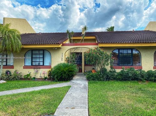 11748 103rd Ln, Miami, FL 33186-8535