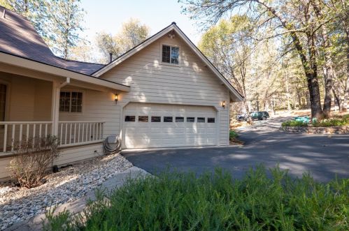 14812 Winding Creek Ct, Grass Valley CA  95949-7514 exterior