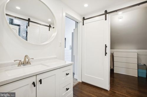 7604 Lakeside Village Dr, Falls Church VA  exterior