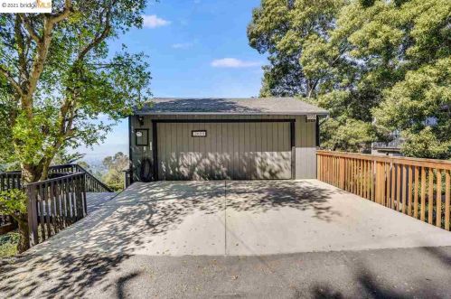 2609 Chelsea Dr, Oakland, CA 94611-2421