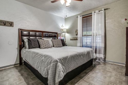 1626 Engle Ave, Dallas TX  75224-2402 exterior