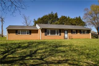 3065 Brookhill Dr, Winston Salem, NC 27127-5705