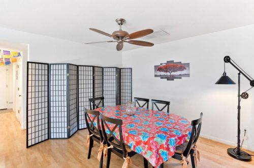 954 Cross St, Woodland CA  95695-4128 exterior