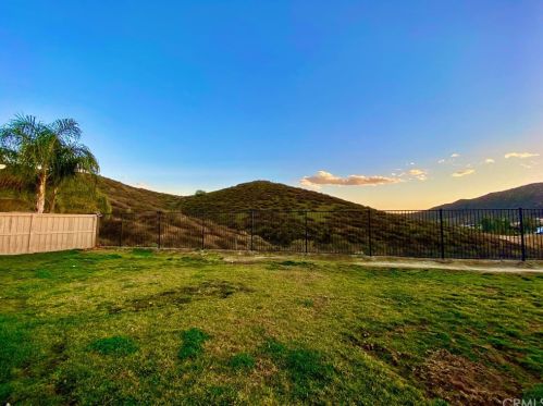 34149 Dianthus Ln, Lake Elsinore CA  92532-2983 exterior