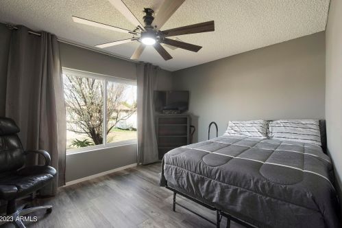 5525 Turquoise Ave, Glendale AZ 85302-1037 exterior