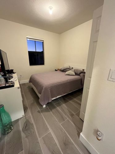 10307 34th Ct, Hialeah FL  33018-1879 exterior