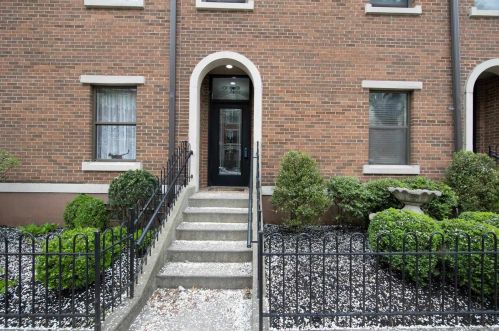 212 2nd St, Covington, KY 41011-1702