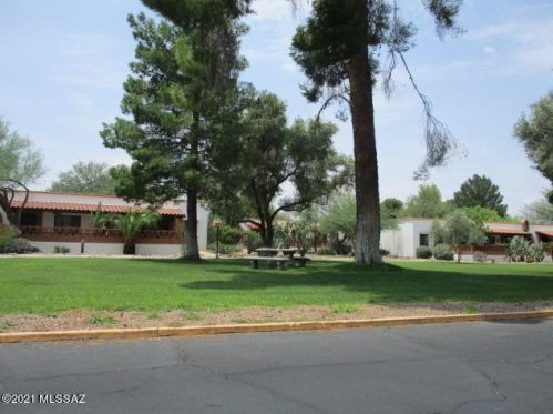 145 Paseo Pena, Green Valley AZ  85614-2791 exterior