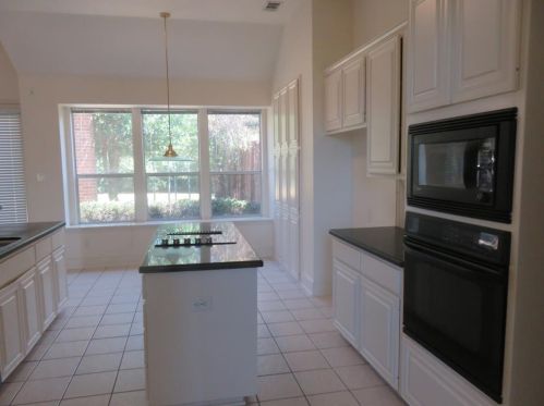 7620 Vineyard Dr, Plano TX  75025-2551 exterior