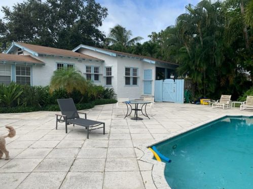 432 31st St, West Palm Beach FL  33407-5126 exterior