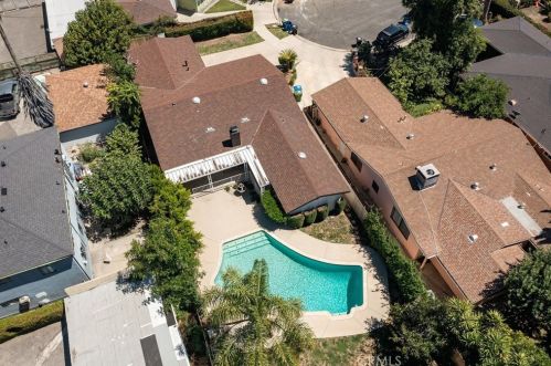 6747 Blewett Ave, Van Nuys CA  91406-6014 exterior