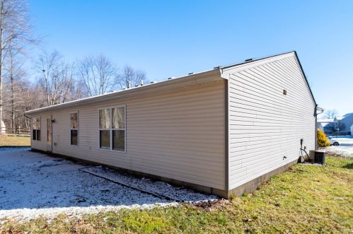 2047 River Birch Dr, Amelia OH  45102-2320 exterior