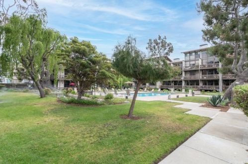 6106 Marina Pacifica Dr, Long Beach, CA 90803-3876