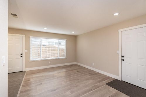 7301 Sunwood Way, Citrus Heights CA  95621-1869 exterior