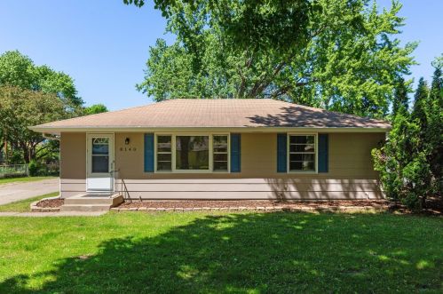 8140 Del Dr, Minneapolis, MN 55428-4899