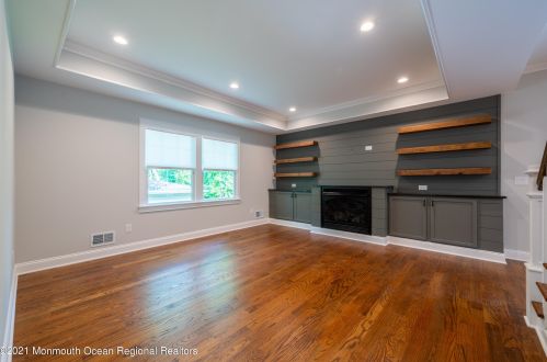 803 Leonardville Rd, Leonardo NJ  07737-1335 exterior