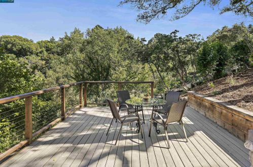 12740 Brookpark Rd, Oakland CA  94619-3137 exterior