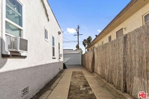 5828 Lime Ave, Long Beach, CA 90805-4108