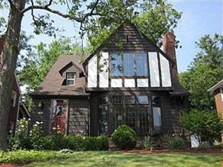 3829 Washington Blvd, Cleveland OH  44118-3107 exterior