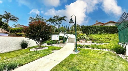 854 Congressional Rd, Simi Valley CA 93065-6613 exterior