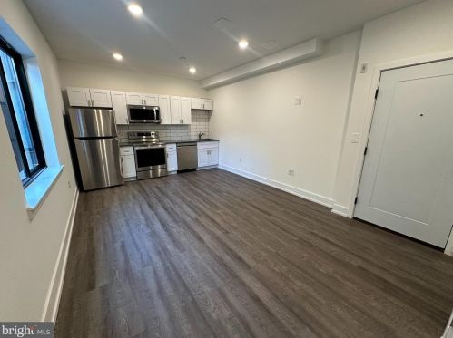 2636 Belgrade St, Philadelphia PA  19125-3802 exterior