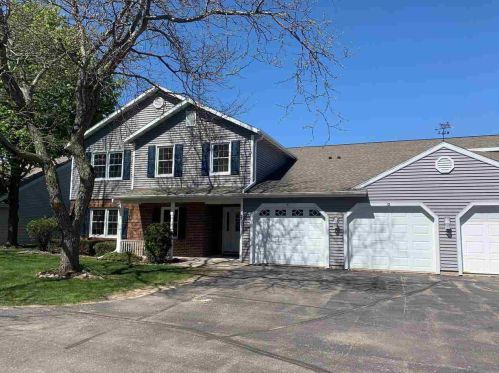 2553 Village Ln, Oshkosh WI  54904-8360 exterior