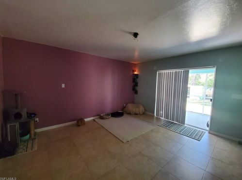 921 Wellington Ave, Lehigh Acres FL 33972-1318 exterior